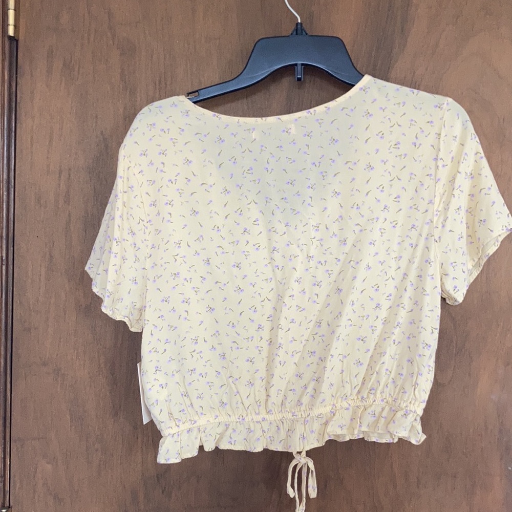 3/$24 So top yellow with floral print cinch front top boho casual summer L jr - Picture 15 of 17